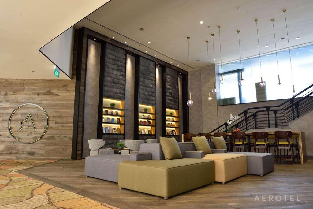 Hotel Aerotel Transit *